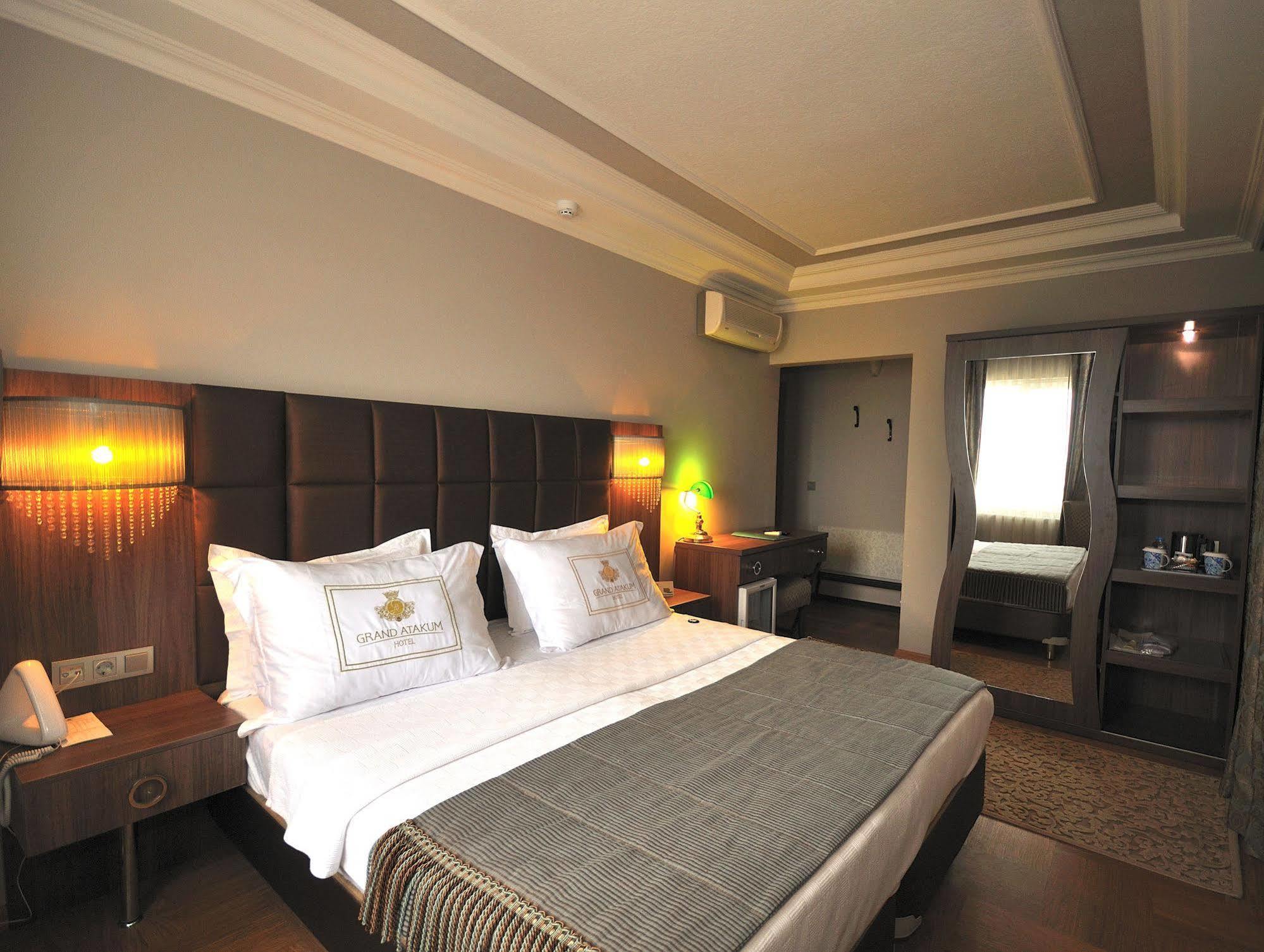 Grand Atakum Hotel Samsun Esterno foto